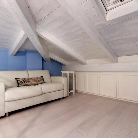 Apartment House In The Port Of 4 Guests-wi-fi-netflix 2 Bedrooms Very Exclusive Varazze